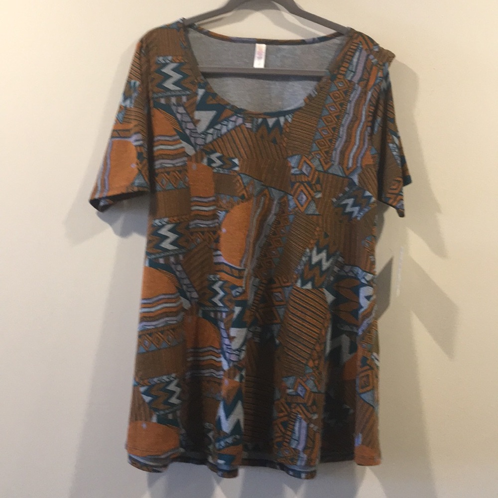 NWT LuLaRoe Perfect T